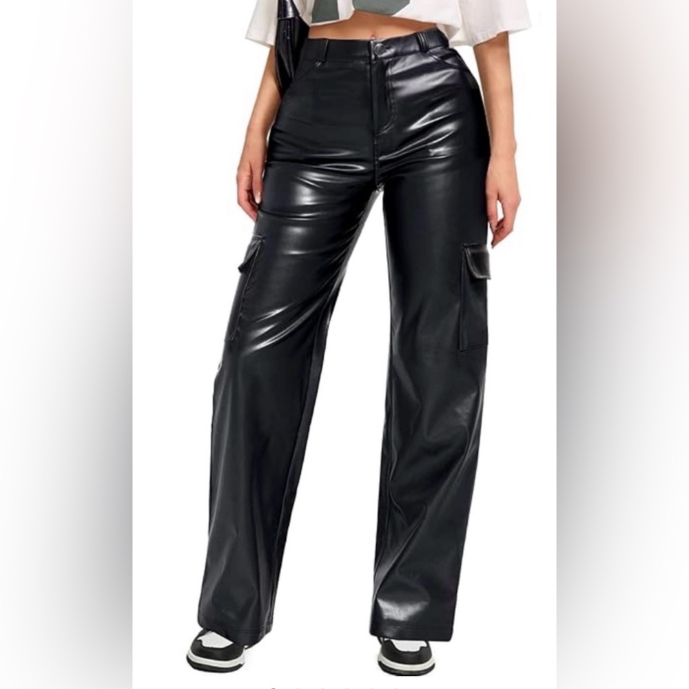 Bailey 44 vegan leather black cargo pants relaxed fit size 14